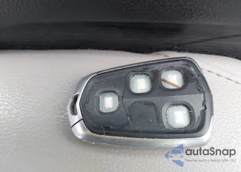 2019 Cadillac Xt4 Premium Luxury z USA, uszkodzony, nr VIN 1GYFZDR47KF213003